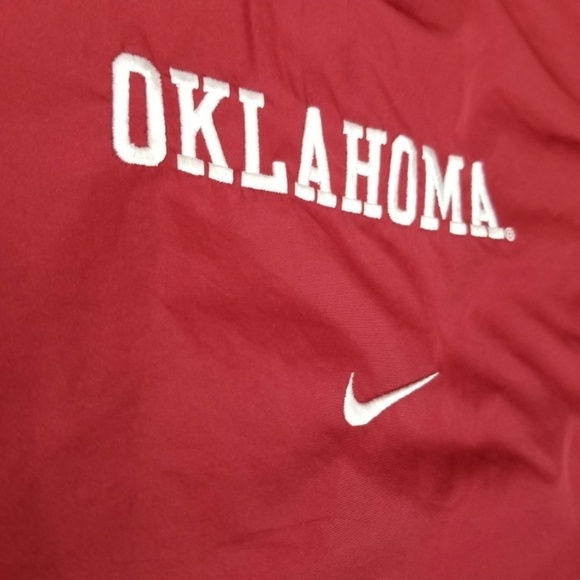 Nike Vintage -Center Check -Oklahoma University OU Crimson Red NCAA Windbreaker - Picture 3 of 11